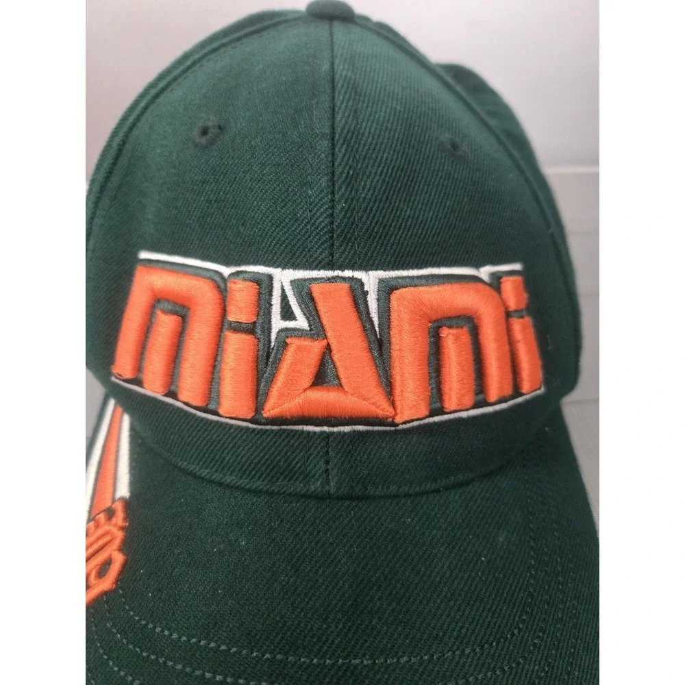 VTG Miami Hurricanes Hat Cap Embroidered American Needle Fitted 7.5 Collegiate